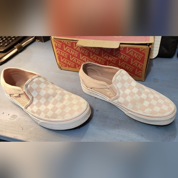 Van's Slip Ons Checkerboard Rose n White Color Size 6.5 Gently Used - Picture 3 of 3